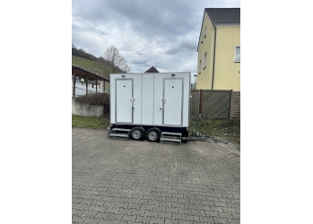 Autarker Toilettenwagen Vermietung in Aachen