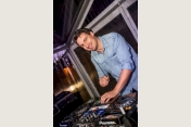 DJ Fabian Wegner // Professioneller Event & Wedding DJ